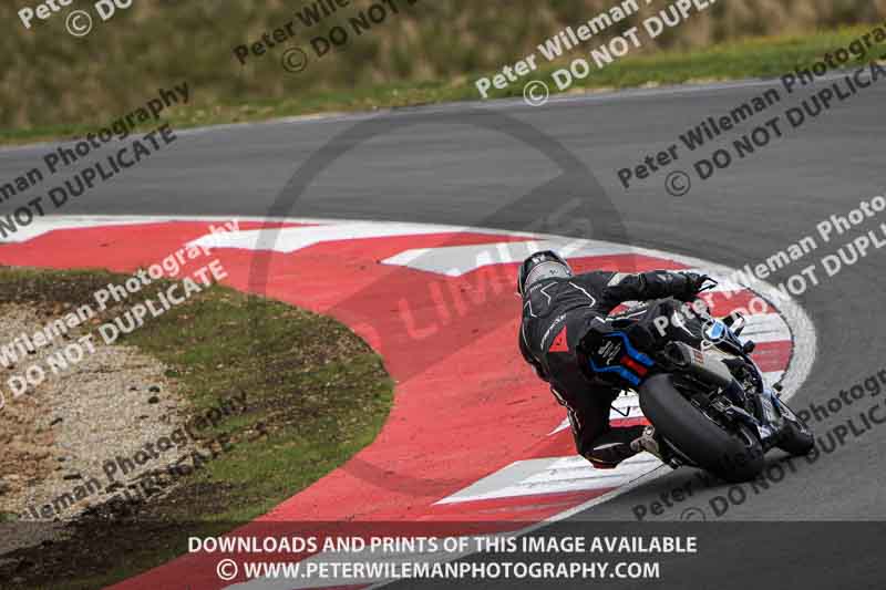 cadwell no limits trackday;cadwell park;cadwell park photographs;cadwell trackday photographs;enduro digital images;event digital images;eventdigitalimages;navarra;no limits trackdays;peter wileman photography;racing digital images;trackday digital images;trackday photos